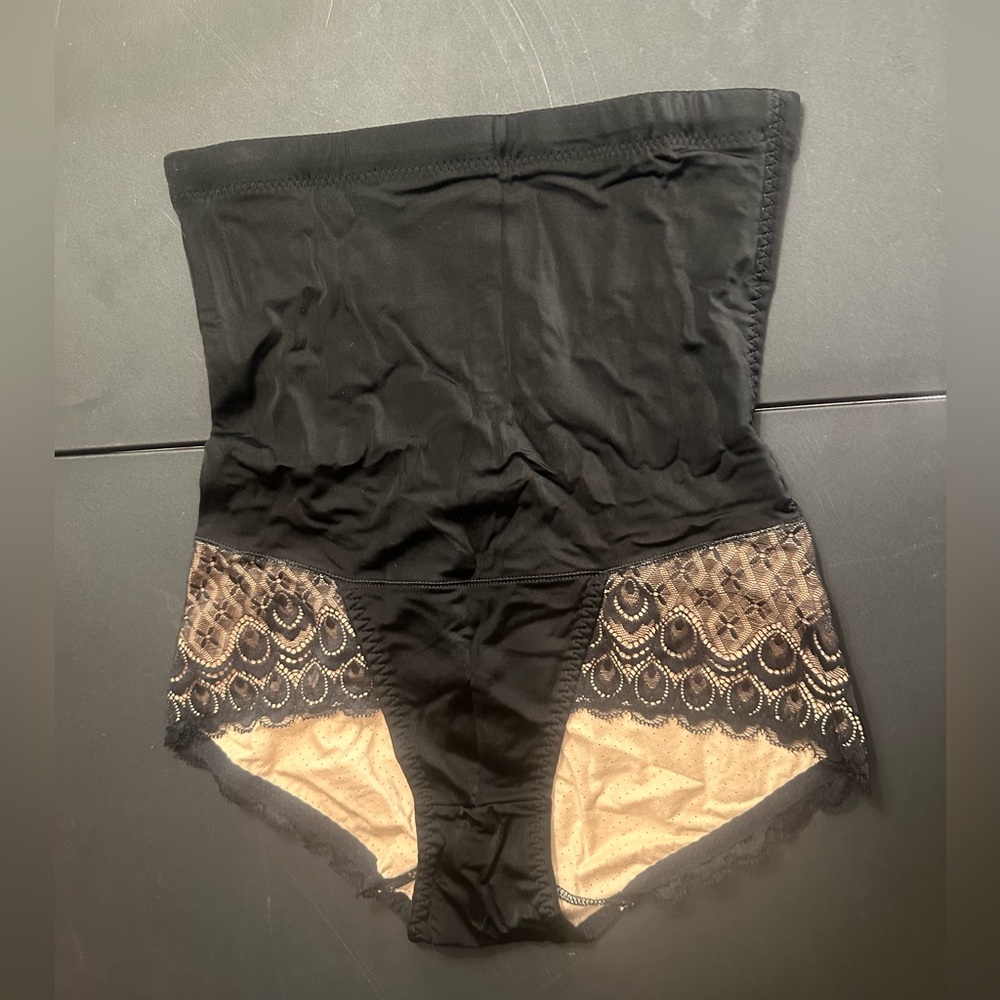 Lace Shapewear XXL. New, never worn.